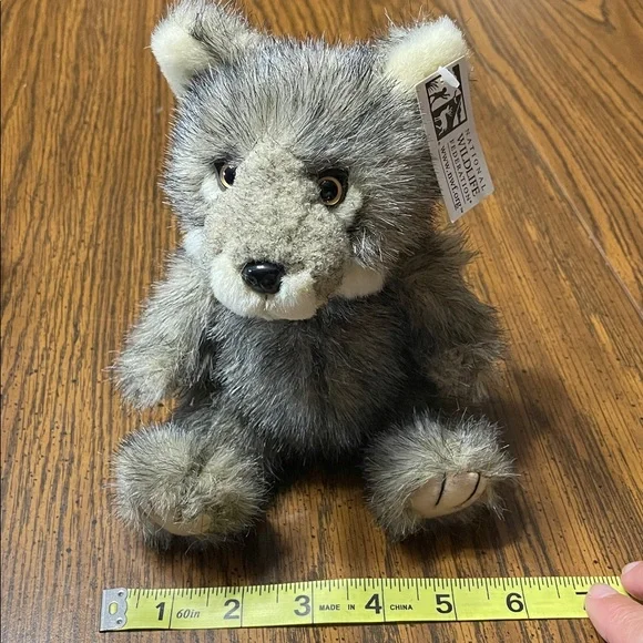 NWT Gray Wolf Stuffed Animal Toy - Picture 6 of 7